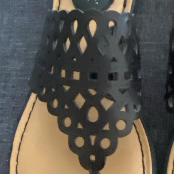 BOC Born Concept Butterfly Perforated Black Boho Casual Summer Flat Sandals-Sz-8 - Picture 7 of 16